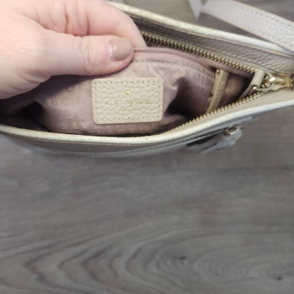 Kate Spade Chester Street Dessi Crossbody Pre-owned wear - Picture 3 of 5